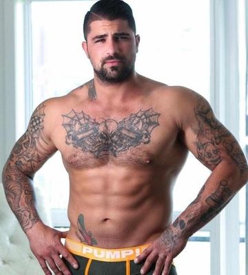 Ryan Bones Nude