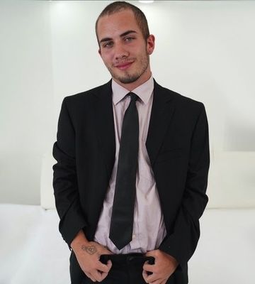 Berry McKockiner Nude