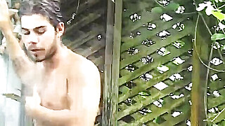 Fully naked gay hunk shows off his body outdoors Porn Video