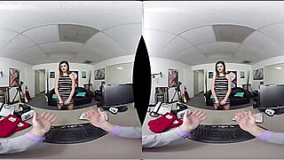 Leah Gotti VR Porn Video