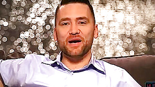 Amateur couple invites a hot black girl for a threesome Porn Video