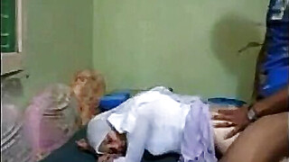Amateur Arabian wife and her husband fuck hard doggy style!! Porn Video