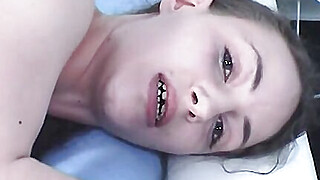 Daddy fucks the young neighbor Porn Video