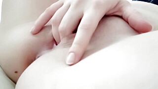 Sliding my hands until I can't take it anymore Porn Video