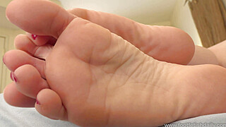 [Footfetishdaily.com] PP - Living Photos.mp4 Porn Video
