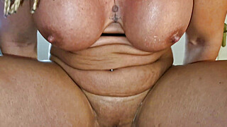 Danaxmuscles busts and deepthroats a big cock Porn Video